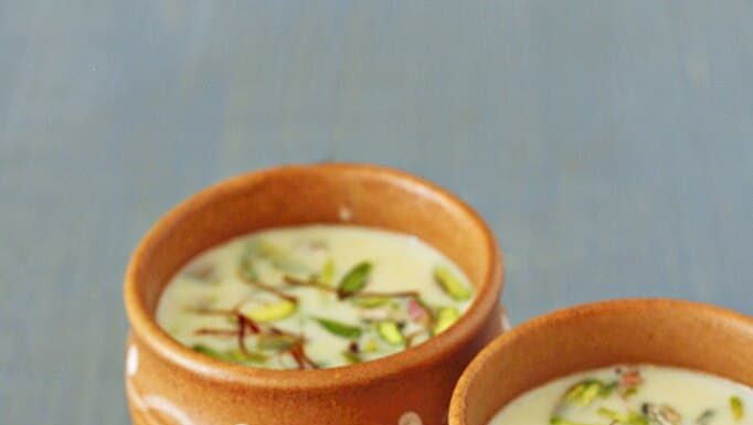 Thandai Benefits: Image via Wikimedia Commons 