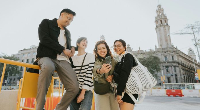 De la hausse des loyers à la réwilding: comment les touristes repensent leur impact sur les lieux qu'ils visitent
