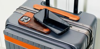 Phones de brûleur pour les voyages et comment sécuriser vos appareils
