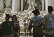 Que savoir du sentiment anti-américain en voyageant
