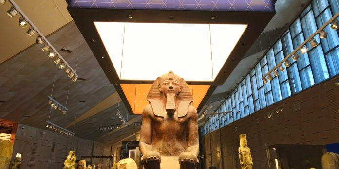 Un regard à l'intérieur du Grand Egyptian Museum, qui s'ouvre en 2025
