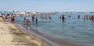 La ville côtière de la Roumanie et la populaire complexe de la mer Noire de Mamaïque voit une forte baisse des touristes

