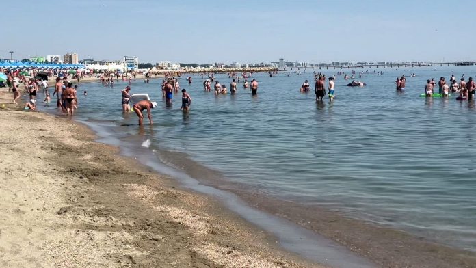 La ville côtière de la Roumanie et la populaire complexe de la mer Noire de Mamaïque voit une forte baisse des touristes
