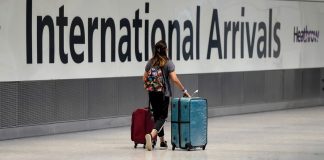 Les ascenseurs britanniques interdisent le transporteur du drapeau du Pakistan après l'amélioration des normes de sécurité, dit diplomate
