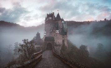 Avoir un Halloween effrayant dans certaines des propriétés de location les plus effrayantes du monde
