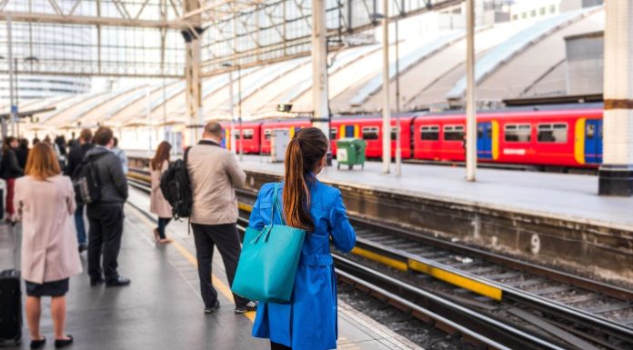 Scotrail abolit les tarifs des rails de pointe pour tenter d'encourager davantage de personnes à utiliser des trains
