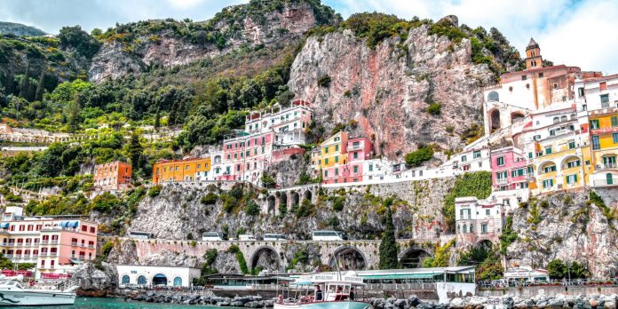 Le train Belmond Orient-Express lance la ligne Paris-Amalfi
