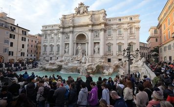 L'année prochaine, les touristes romains devront payer pour s'approcher de la fontaine de Trevi
