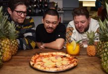 Le restaurant facture 120 $ pour ajouter de l'ananas sur une pizza
