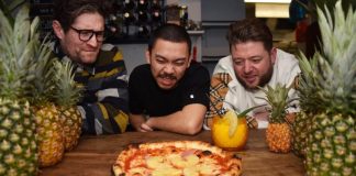 Le restaurant facture 120 $ pour ajouter de l'ananas sur une pizza
