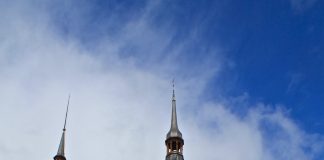 Château de Peles : à quoi ressemble la visite du véritable château d'un prince de Noël
