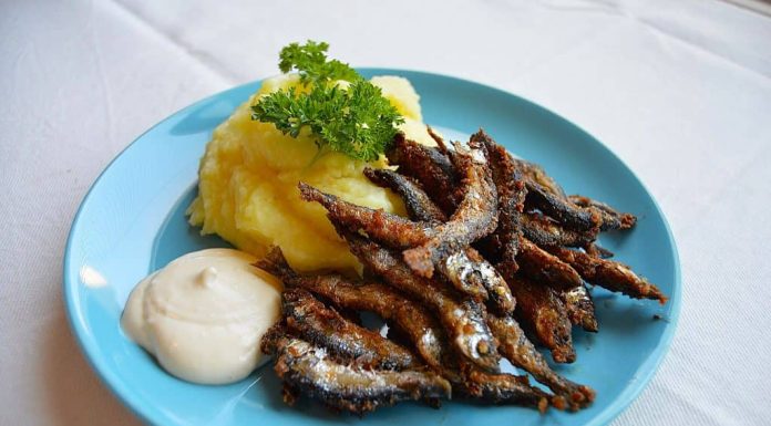 Cuisine finlandaise authentique : un guide de 10 minutes pour un voyage immersif dans la cuisine nordique Finnish cusine unfolds slowly through rye, fish, forests and foraging, offering travellers a calm, nature-led food journey