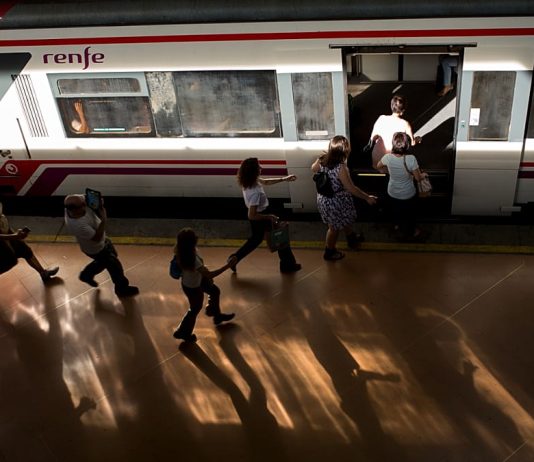 La grève des trains en Espagne annulée grâce à un accord conclu avec le gouvernement
