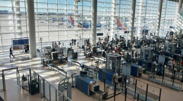 Comment passer rapidement la TSA
