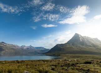 Un nouvel aéroport a ouvert ses portes au Groenland et constitue une porte d'entrée vers le sud, moins visité.
