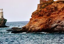 Andros AI, patrimoine et tourisme : la technologie qui transforme l’expérience du visiteur en Grèce Andros AI, patrimoine et tourisme : la technologie qui transforme l'expérience du visiteur en Grèce
